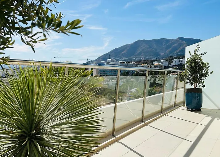 Classy Hill * בנאלמדנה